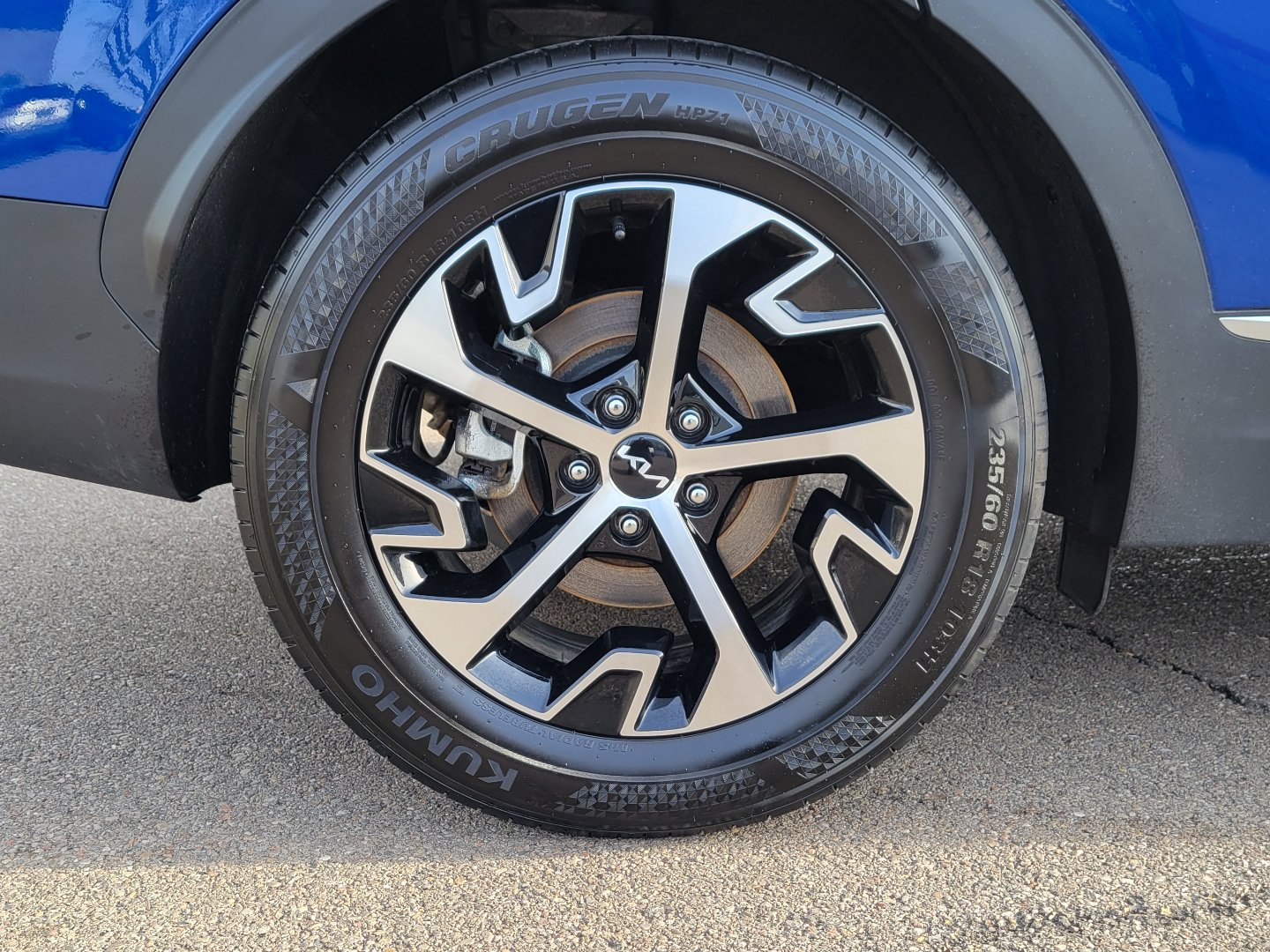 Used 2024 Kia Sportage EX image 5