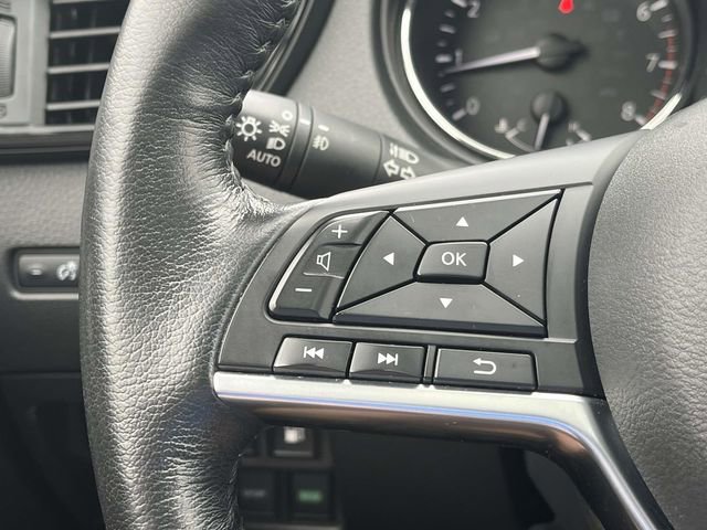 Used 2018 Nissan Rogue SL w/ Premium Package AWD/4WD image 27
