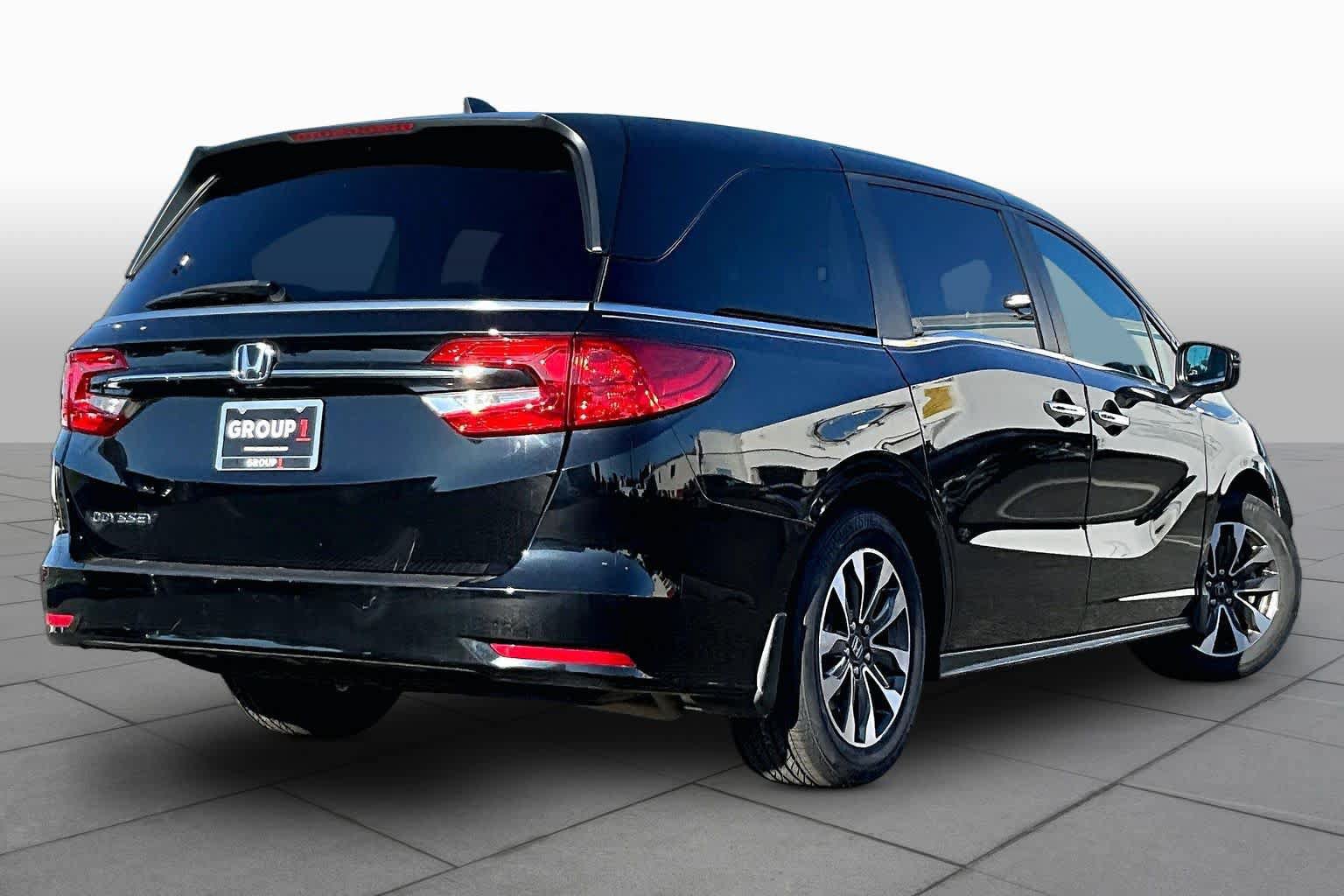 Used 2023 Honda Odyssey EX-L image 13