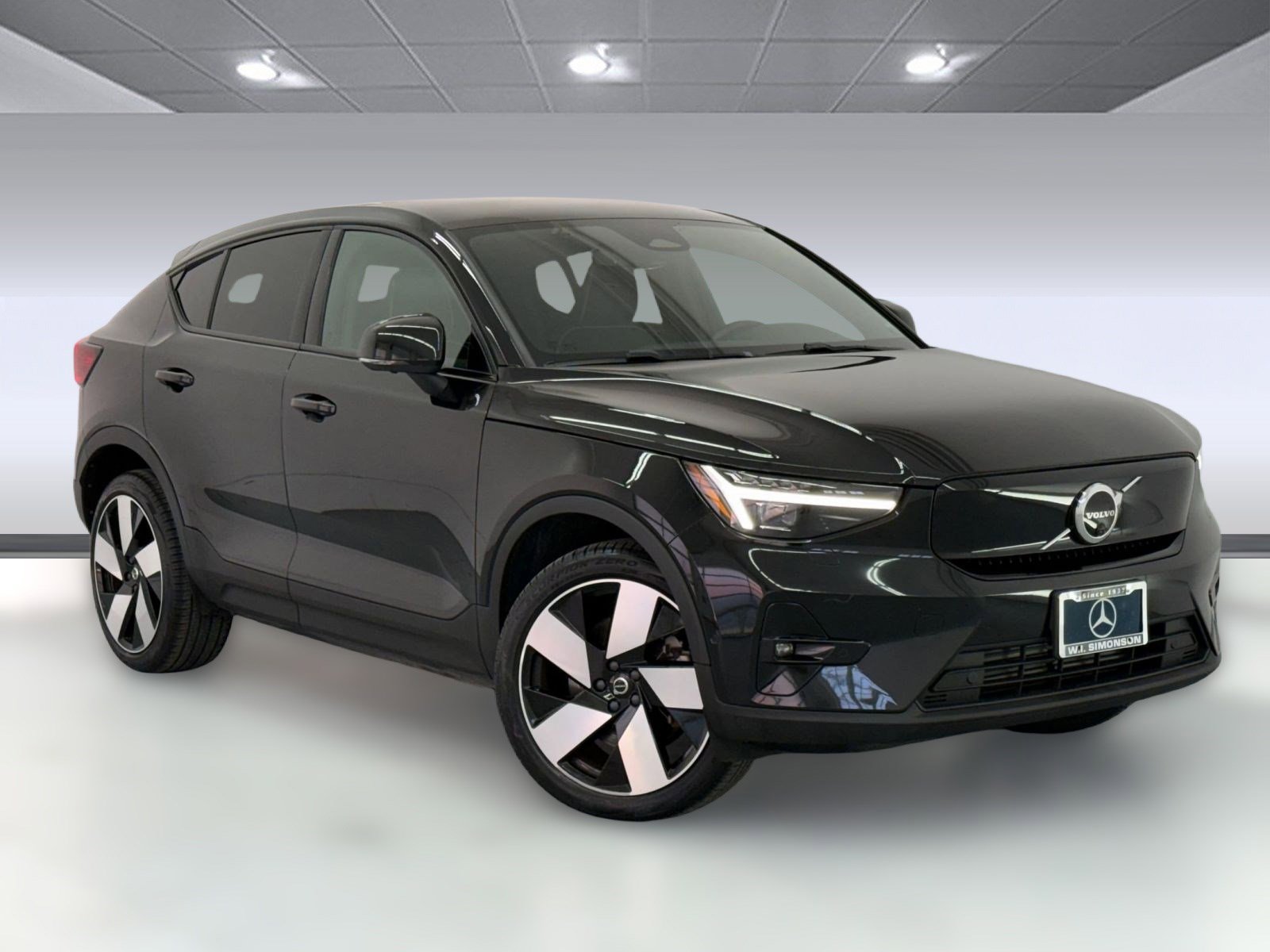 Used 2023 Volvo C40 P8 Recharge Ultimate image 6