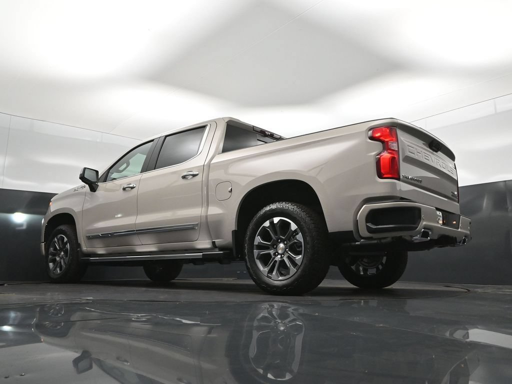 New 2026 Chevrolet Silverado 1500 High Country w/ Technology Package AWD/4WD image 42