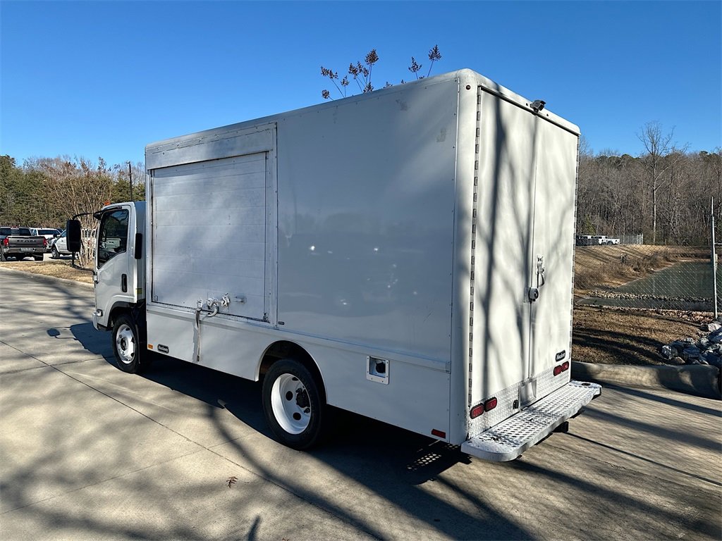 Used 2018 Isuzu NPR image 5