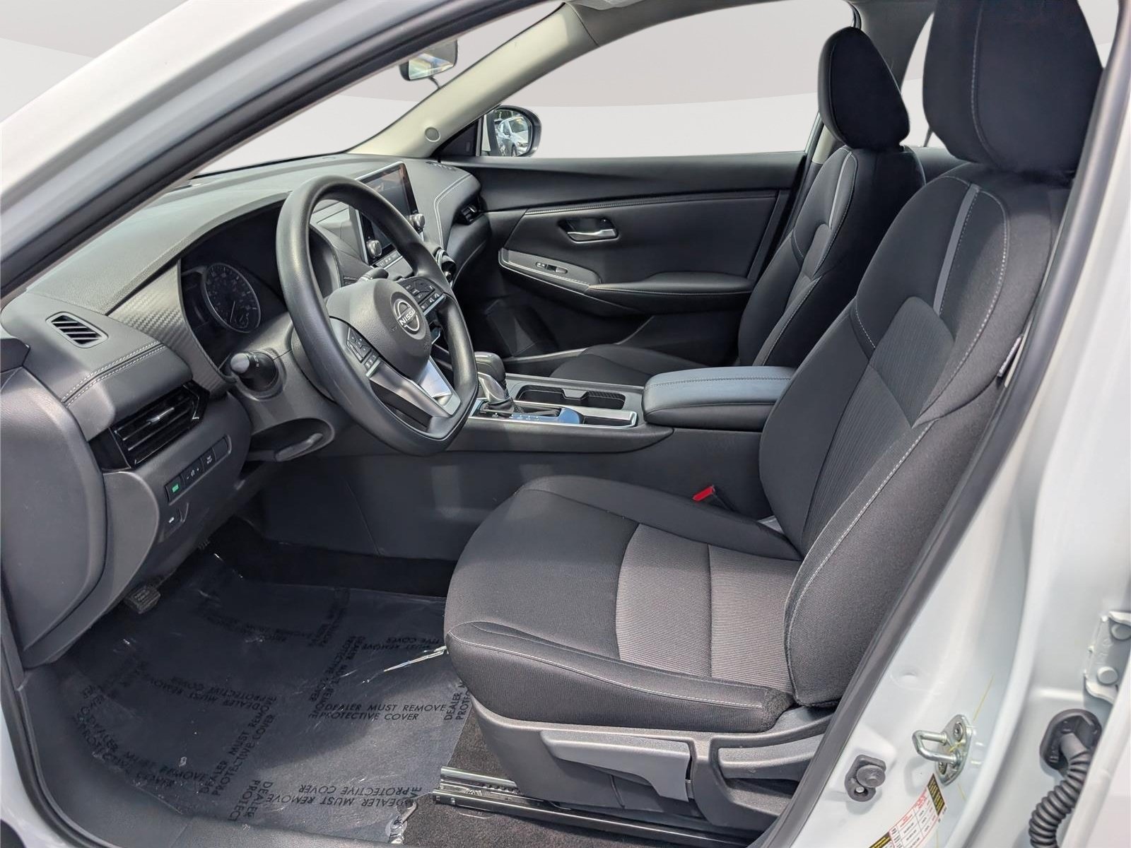 Used 2025 Nissan Sentra SV FWD image 15
