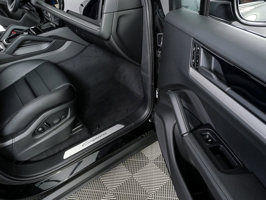 New 2026 Porsche Cayenne image 26
