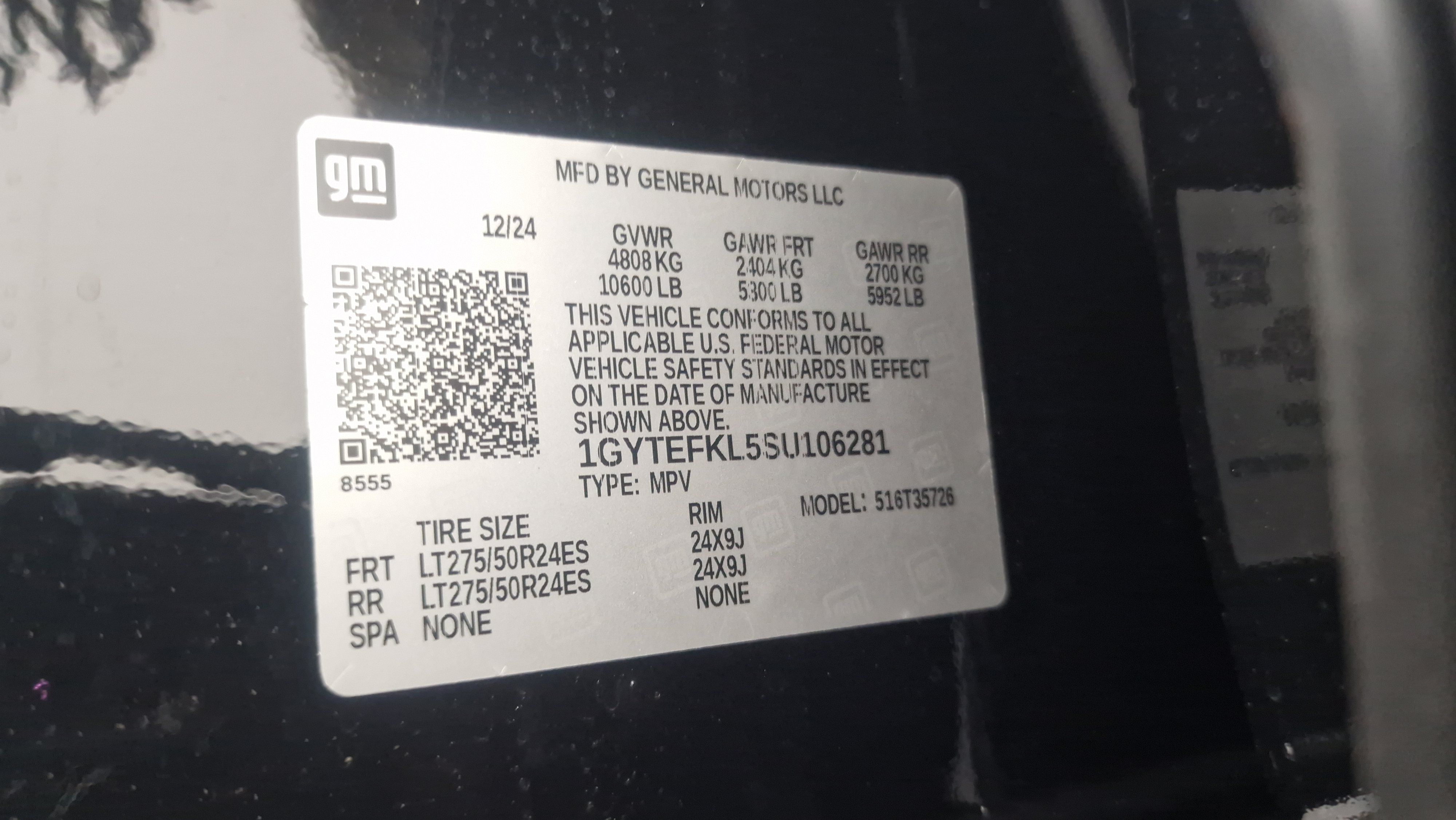 New 2025 Cadillac Escalade IQ Sport 2 w/ LPO, ONYX Package image 12