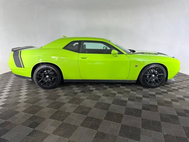 Used 2015 Dodge Challenger R/T Scat Pack w/ Scat Pack Appearance Package RWD image 6