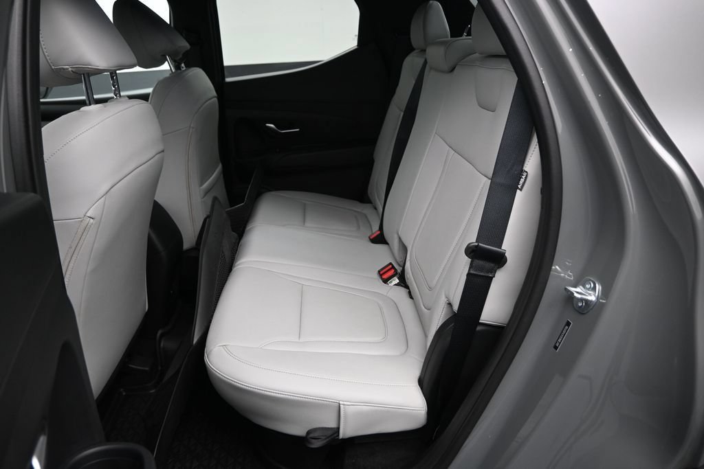 Used 2026 Hyundai Santa Cruz SEL FWD image 14