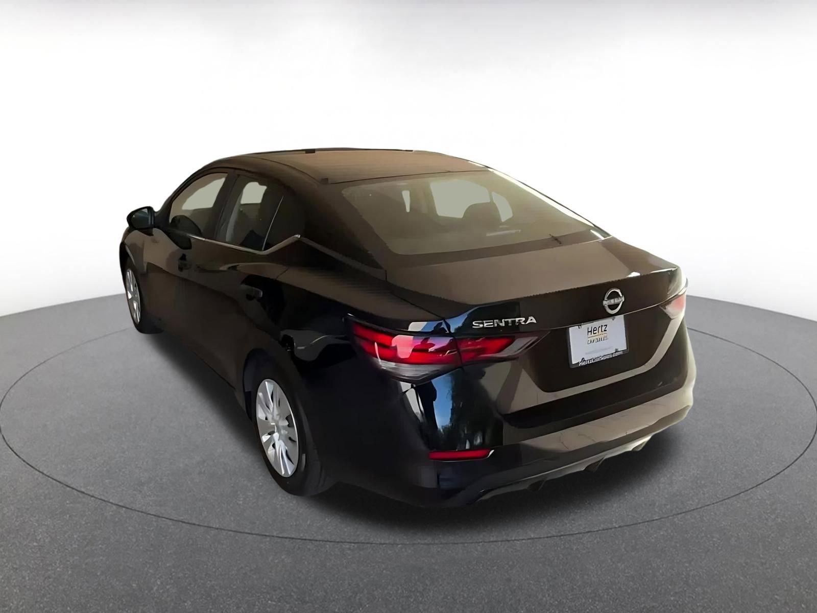 Used 2025 Nissan Sentra S image 10