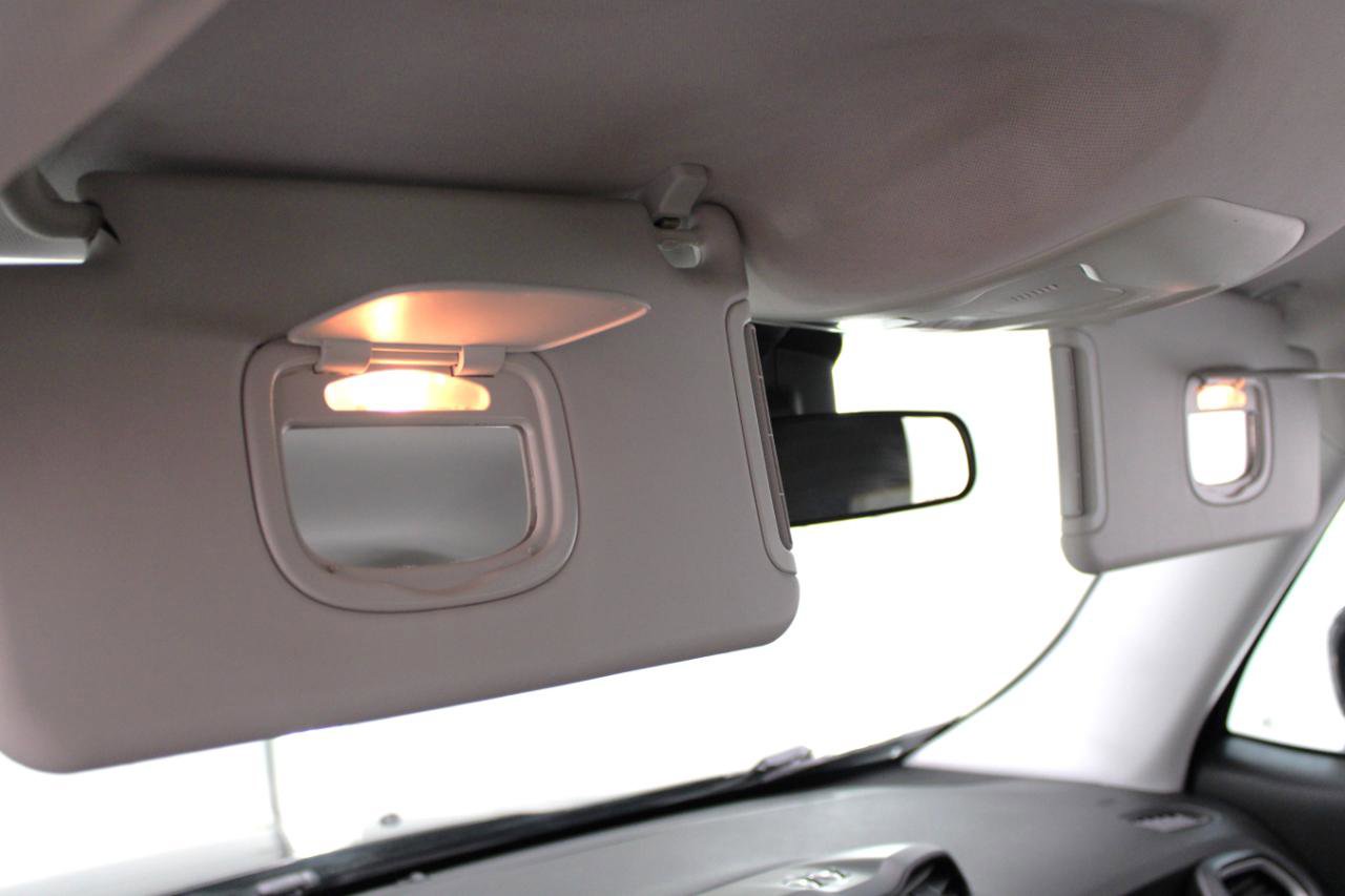 Used 2017 Jeep Renegade Latitude image 59