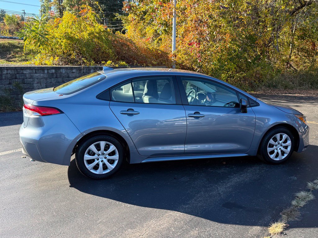 Certified 2024 Toyota Corolla LE FWD image 9