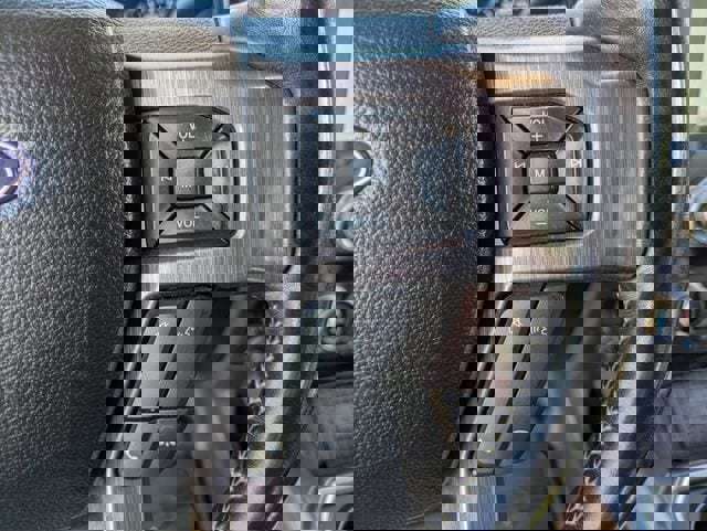 Used 2020 Ford F350 Limited image 28