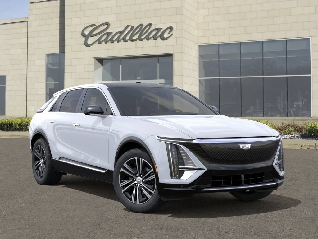 New 2027 Cadillac Lyriq Luxury w/ LPO, Floor Liner Package AWD/4WD image 7