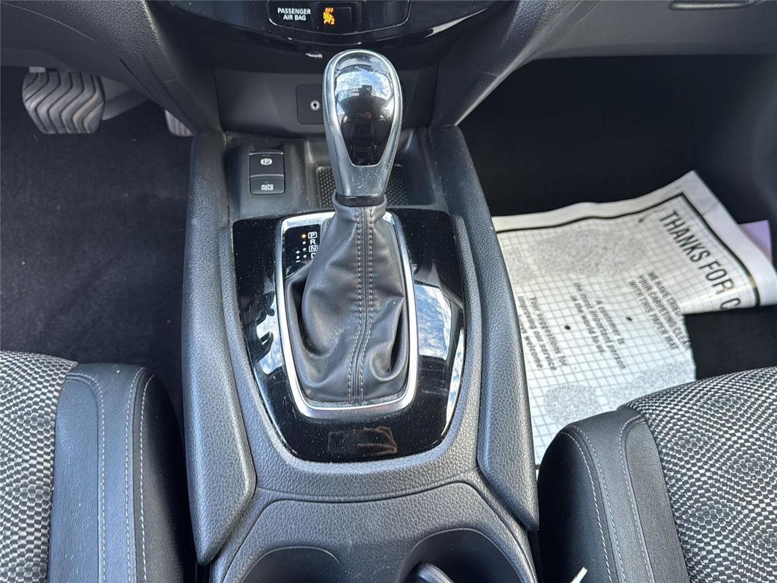 Used 2022 Nissan Rogue Sport SV w/ Technology Package AWD/4WD image 12