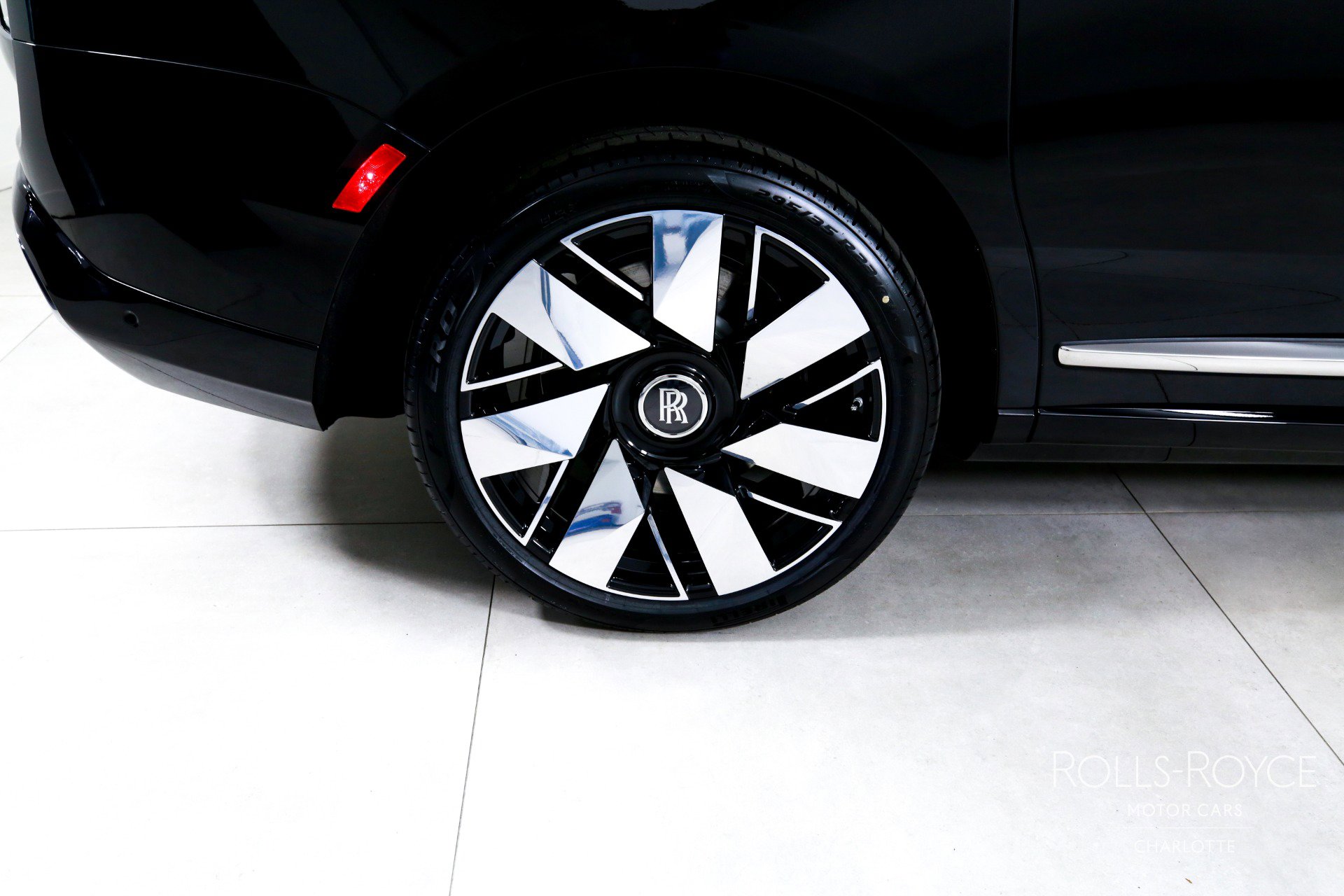 New 2026 Rolls-Royce Cullinan image 41