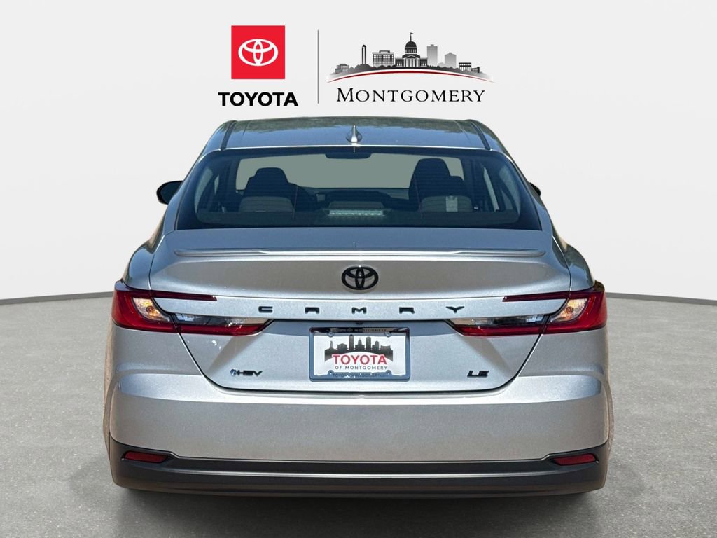 Used 2026 Toyota Camry LE w/ Convenience Package image 4