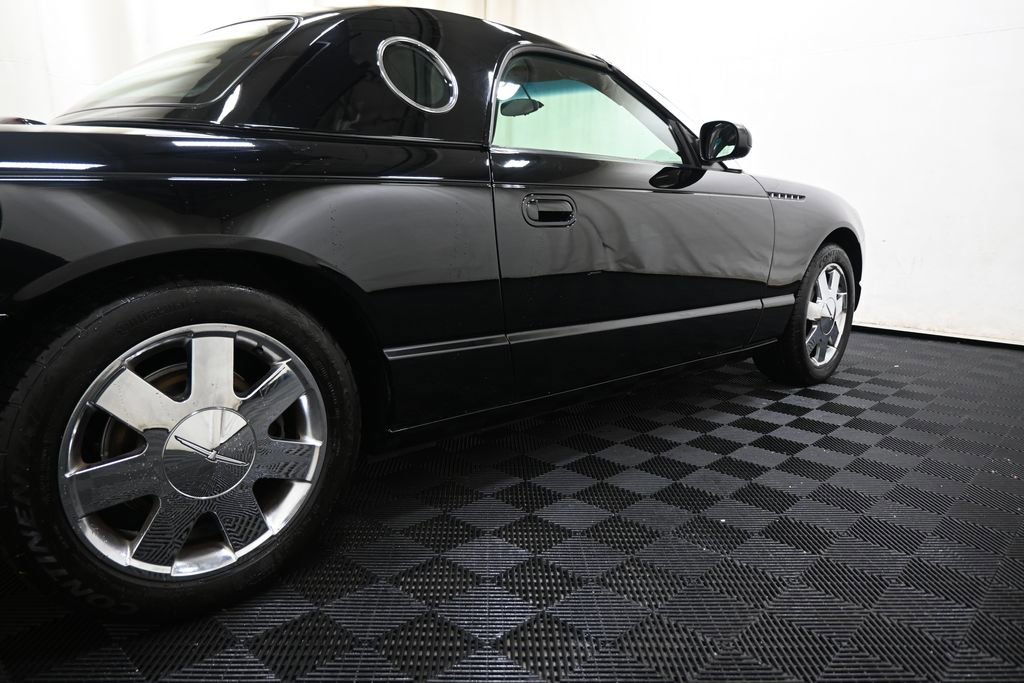 Used 2002 Ford Thunderbird RWD image 14