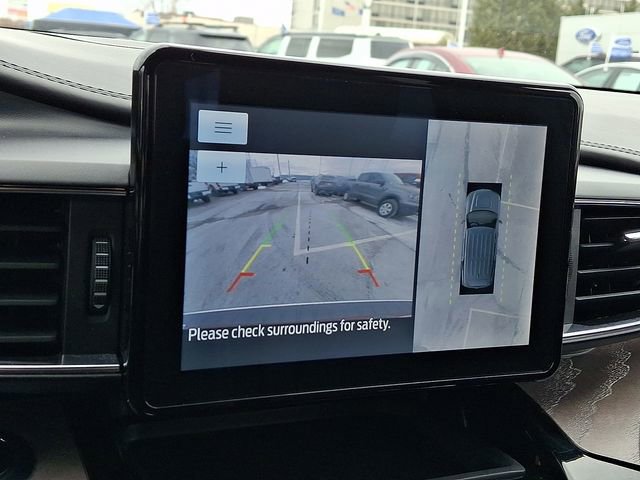 Certified 2023 Ford Explorer Platinum w/ Equipment Group 601A image 18