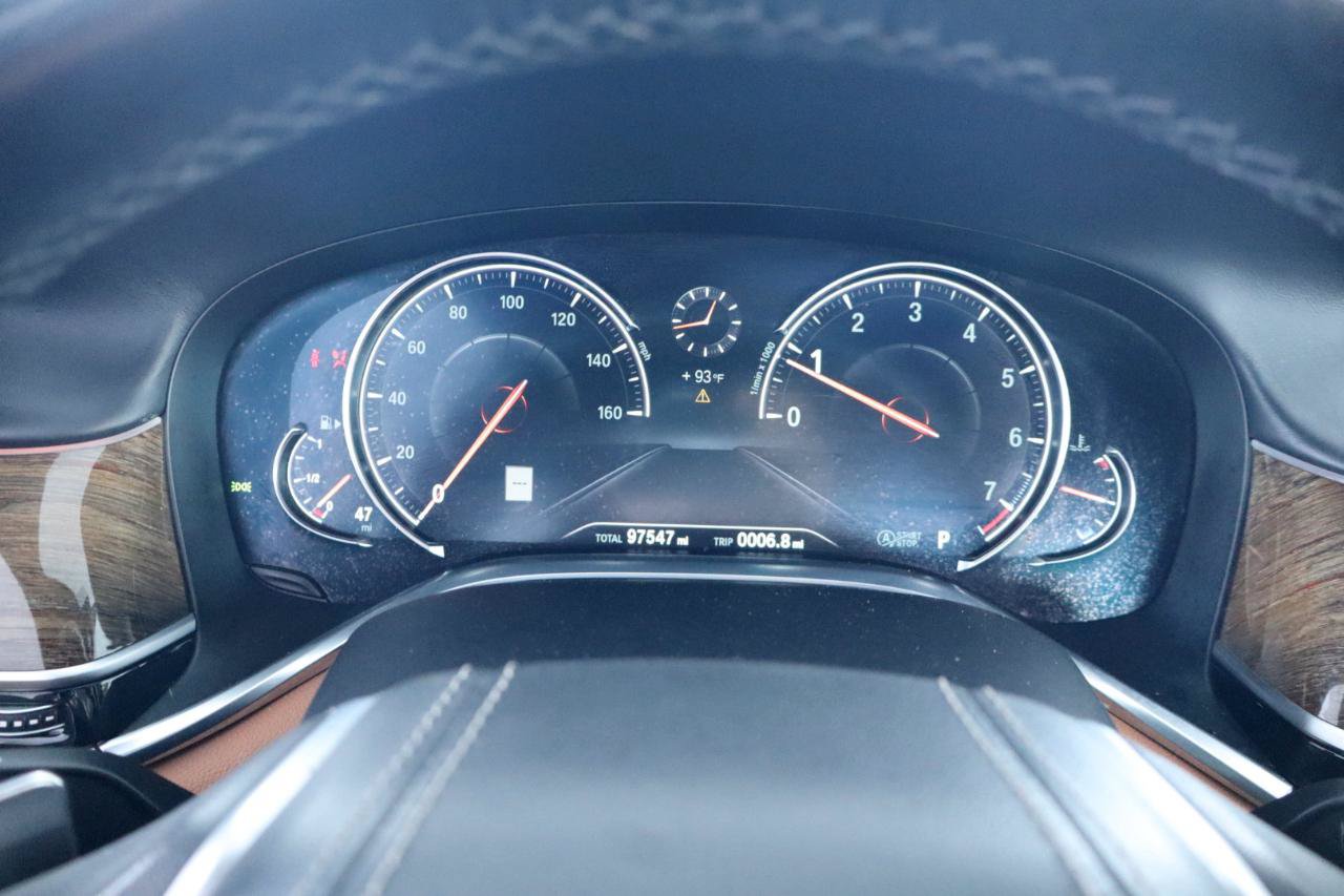 Used 2016 BMW 750i RWD image 21