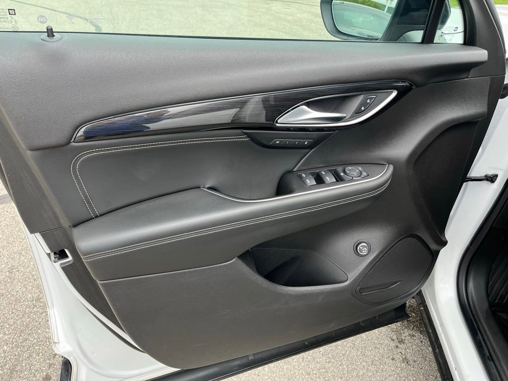 Used 2021 Buick Envision Essence w/ Sport Touring Package image 10