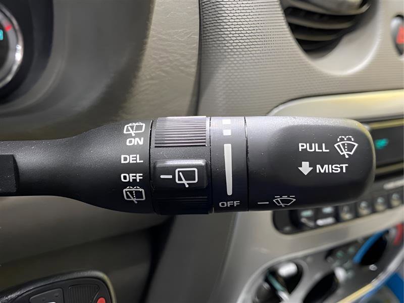 Used 2005 Jeep Liberty Limited image 18