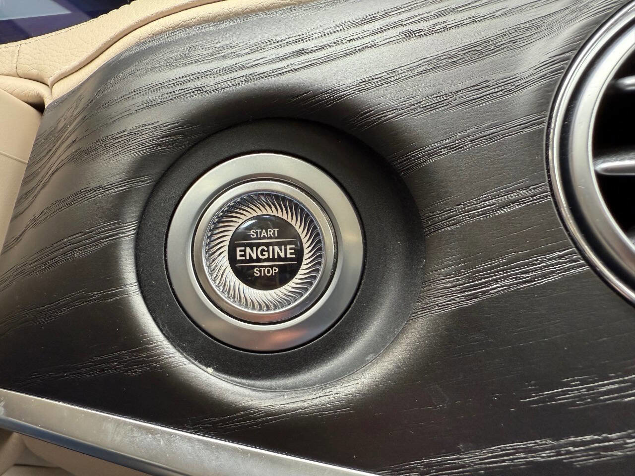 Used 2018 Mercedes-Benz S 450 Sedan image 40