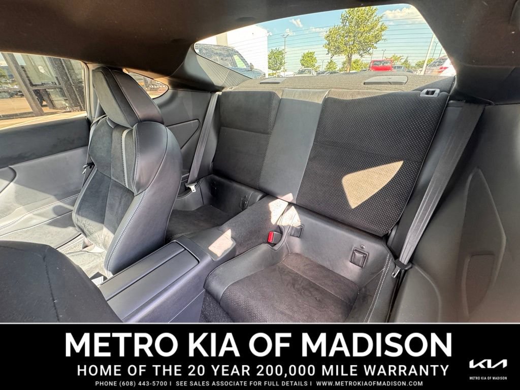 Used 2023 Toyota GR86 Premium RWD image 14