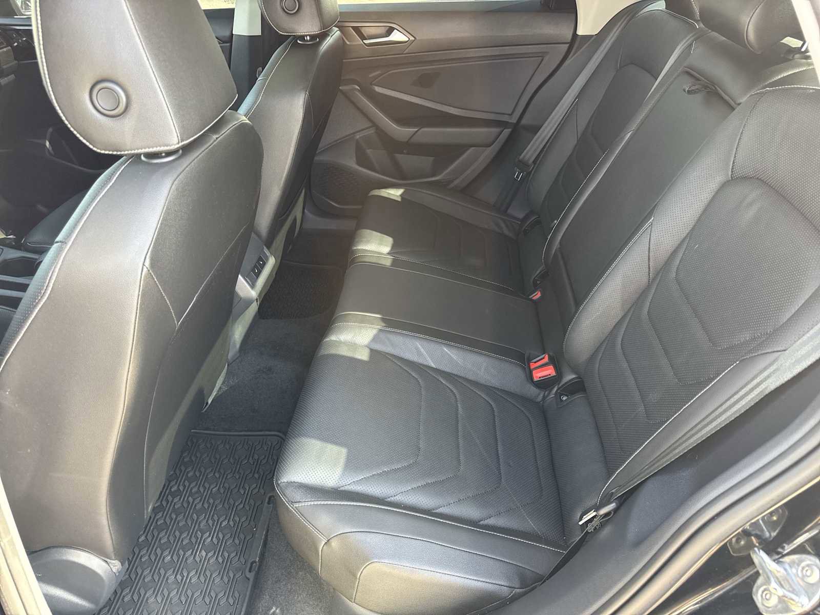 Used 2023 Volkswagen Jetta SEL image 14