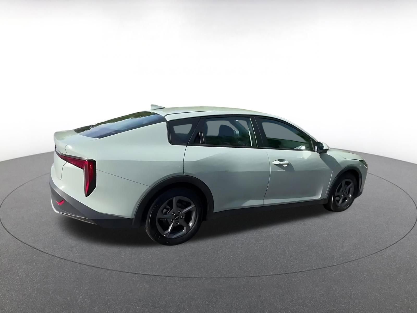 Used 2025 Kia K4 FWD image 15