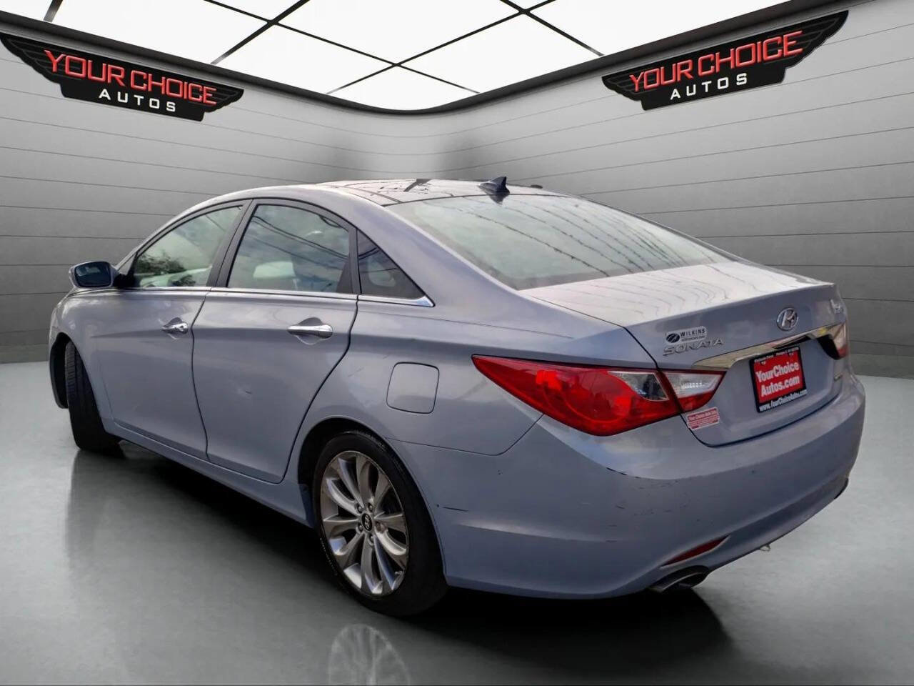 Used 2012 Hyundai Sonata Limited w/ Navigation Pkg image 3