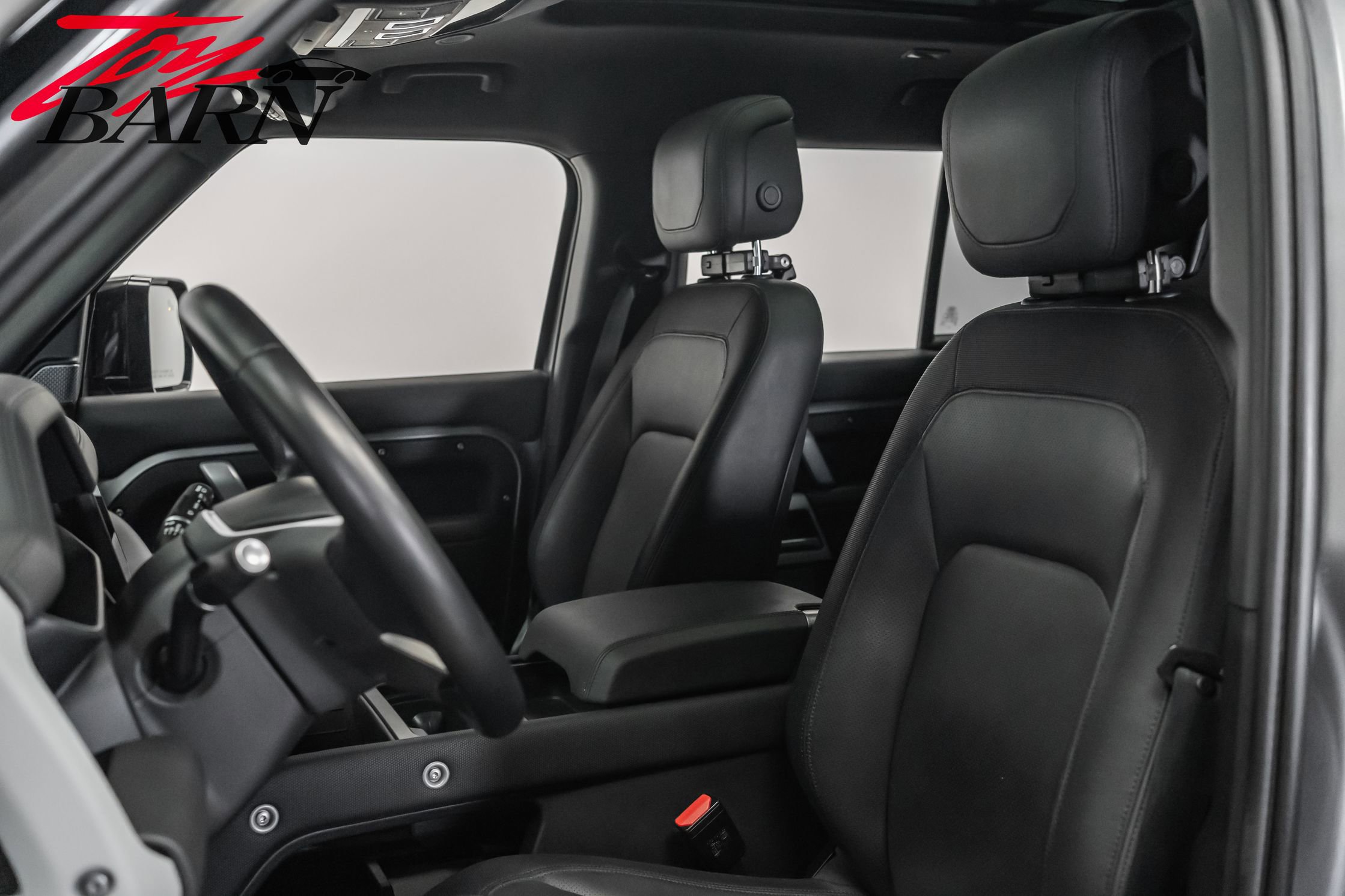 Used 2023 Land Rover Defender 110 X-Dynamic SE image 23