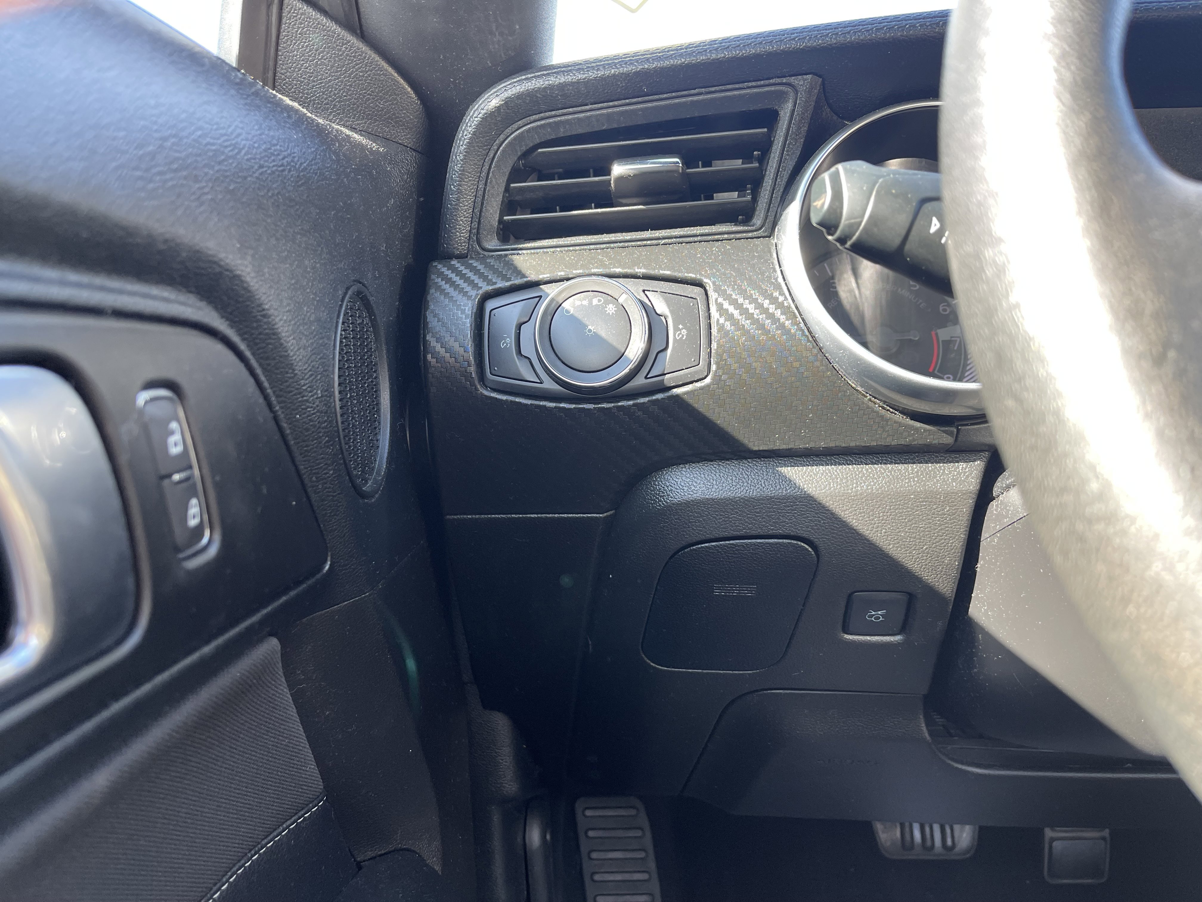 Used 2022 Ford Mustang EcoBoost image 20