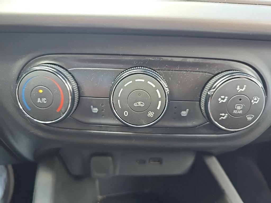 Certified 2024 Chevrolet Trax LS w/ LS Convenience Package FWD image 17