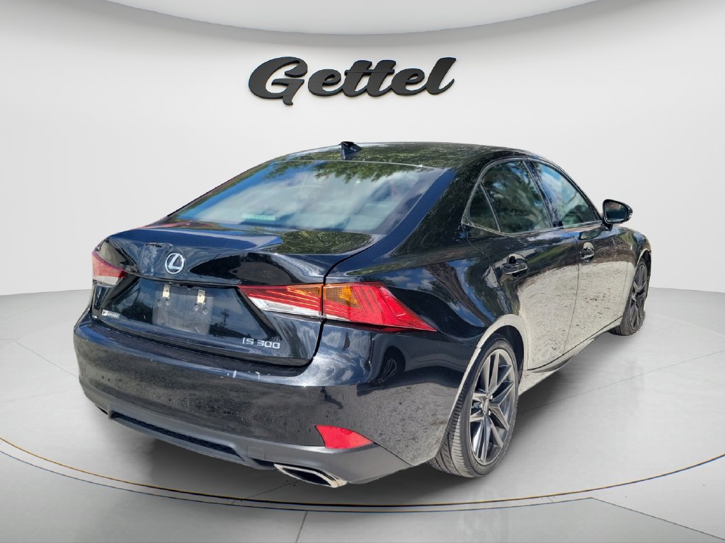 Used 2018 Lexus IS 300 F Sport w/ F Sport Package RWD image 4