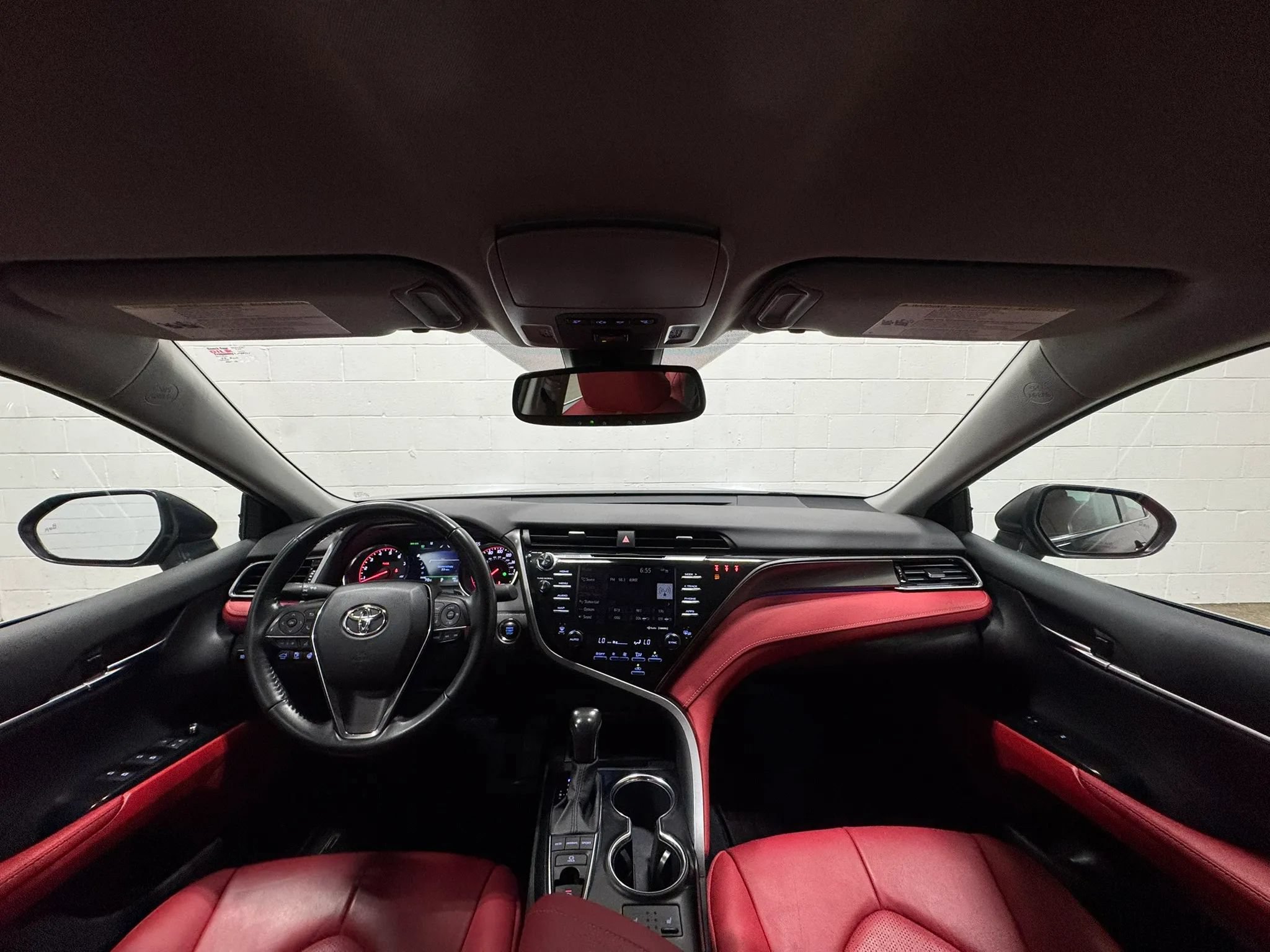 Used 2020 Toyota Camry XSE AWD/4WD image 17