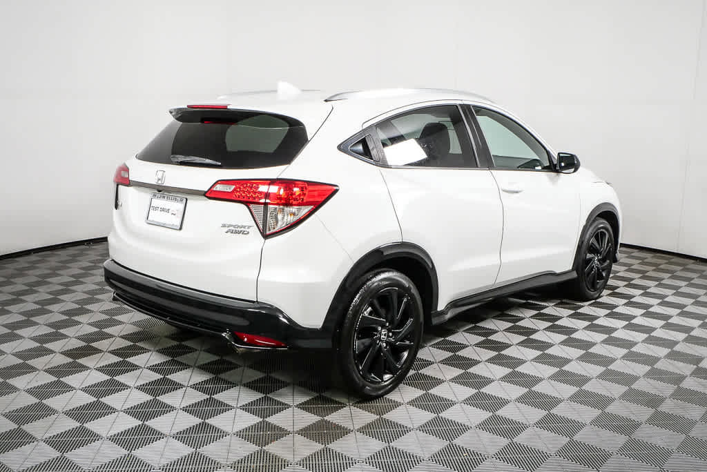 Used 2021 Honda HR-V Sport image 3