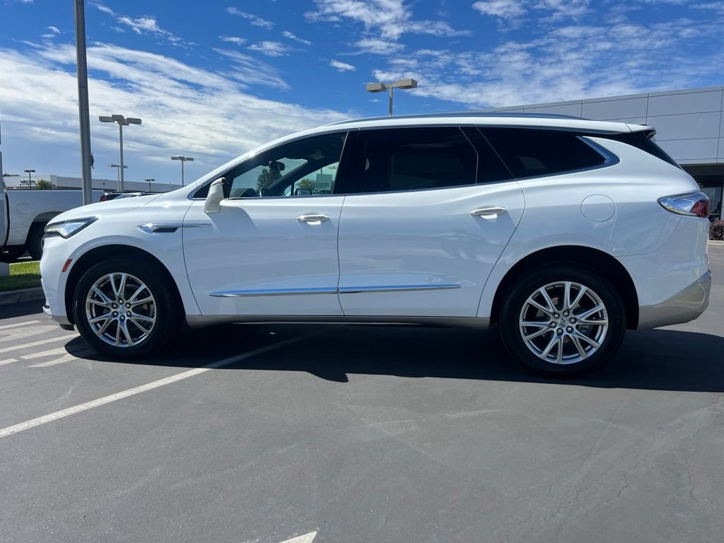 Used 2023 Buick Enclave Essence w/ Experience Buick Package FWD image 25
