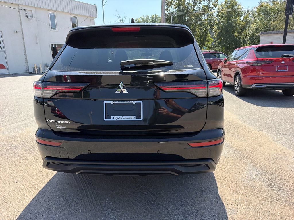 New 2026 Mitsubishi Outlander ES AWD/4WD image 5