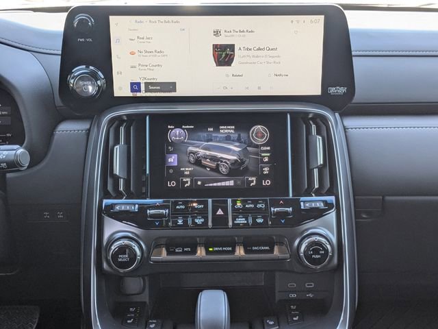 Used 2025 Lexus LX 700h Overtrail w/ Accessory Package (Z1) AWD/4WD image 20