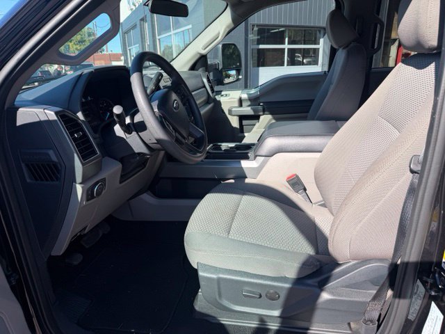 Used 2022 Ford F250 XLT w/ Black Appearance Package AWD/4WD image 13