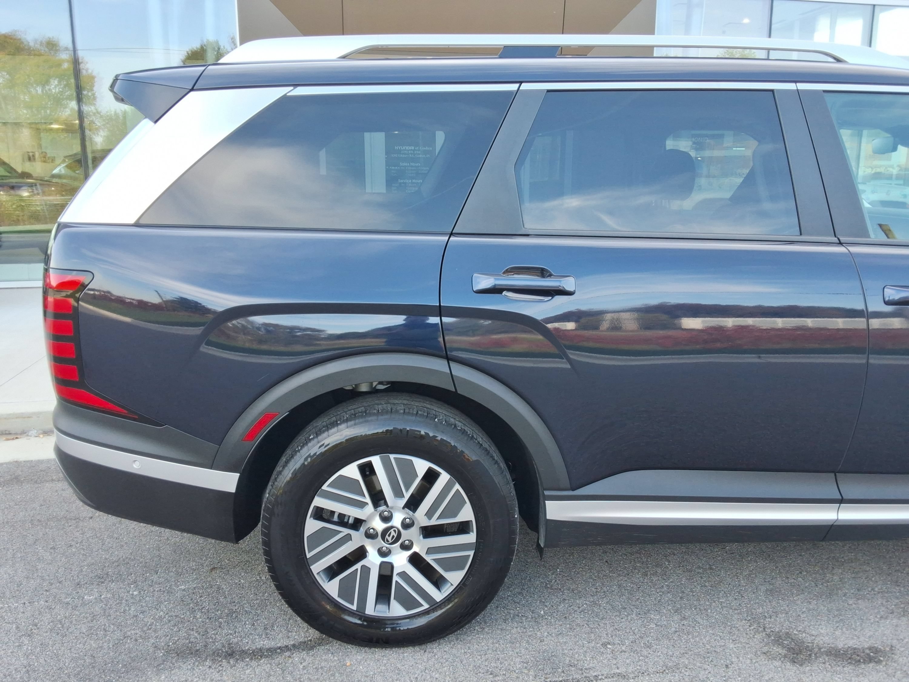Used 2026 Hyundai Palisade SEL Premium AWD/4WD image 14