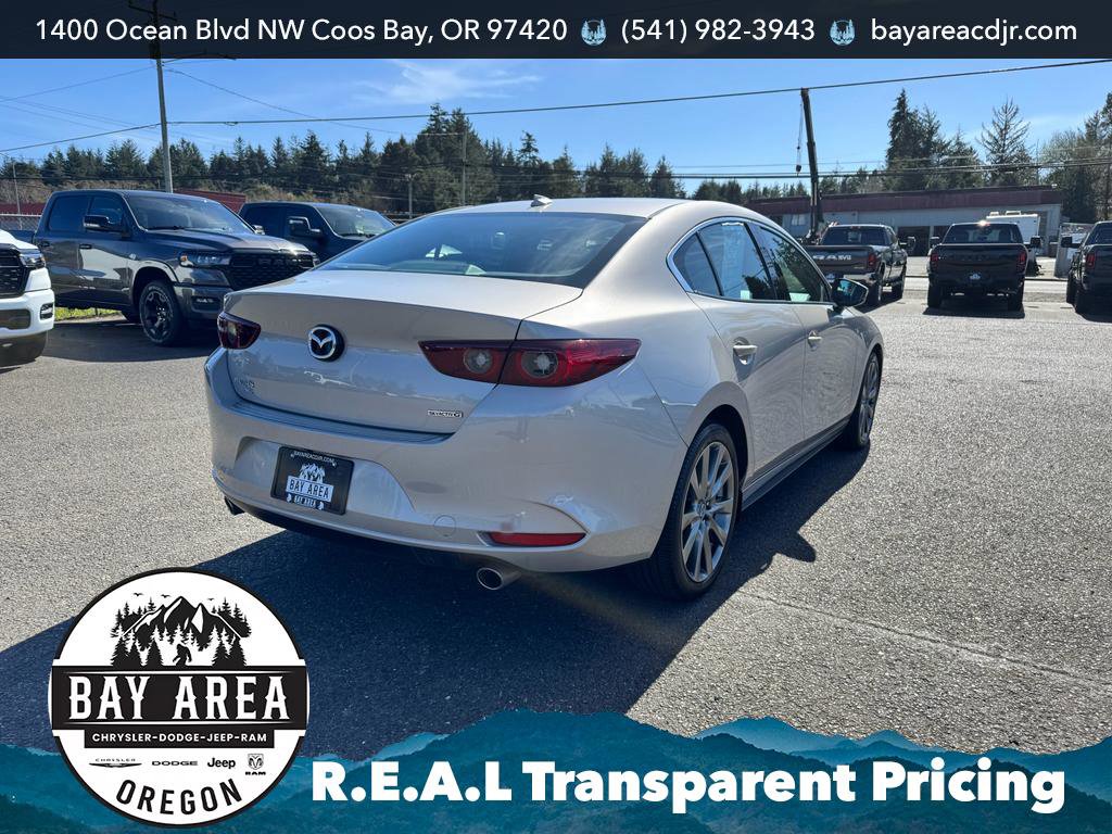 Used 2022 MAZDA MAZDA3 s image 6