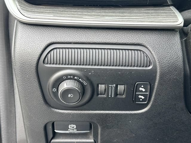 Used 2022 Jeep Wagoneer Series II w/ Convenience Group I AWD/4WD image 26
