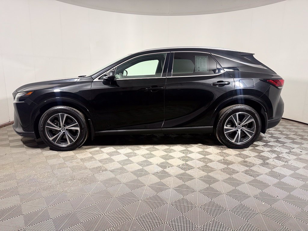 Used 2023 Lexus RX 350 Premium w/ Accessory Package AWD/4WD image 3