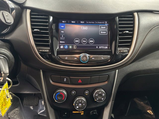 Used 2020 Chevrolet Trax LT FWD image 14