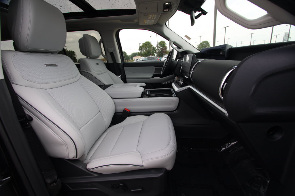 New 2027 Ford Expedition Max Platinum w/ Platinum Ultimate Package AWD/4WD image 8
