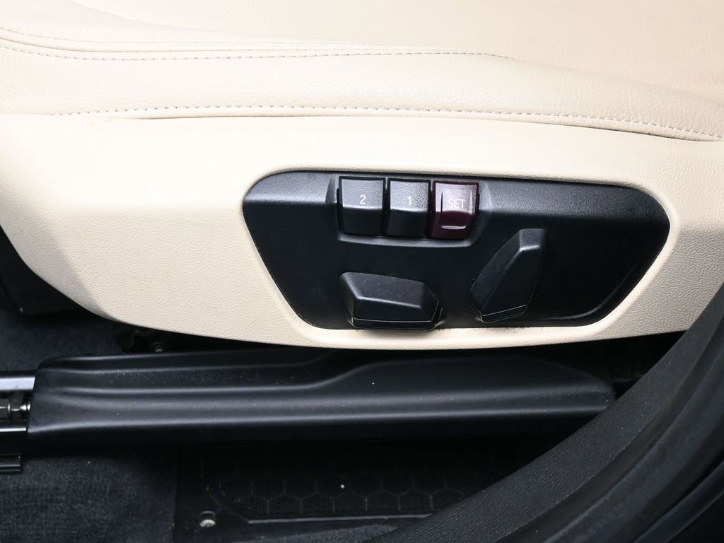 Used 2017 BMW X1 sDrive28i image 12