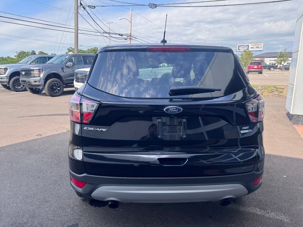 Used 2017 Ford Escape SE AWD/4WD image 6