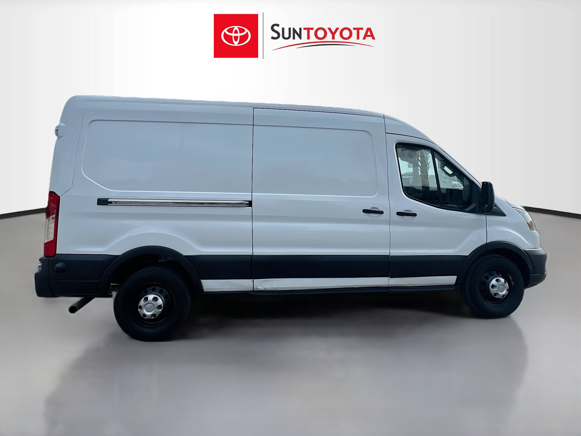 Used 2020 Ford Transit 250 Medium Roof AWD w/ Interior Upgrade Package image 2