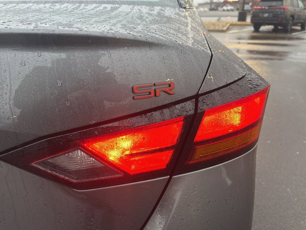 Used 2025 Nissan Altima 2.5 SR image 31