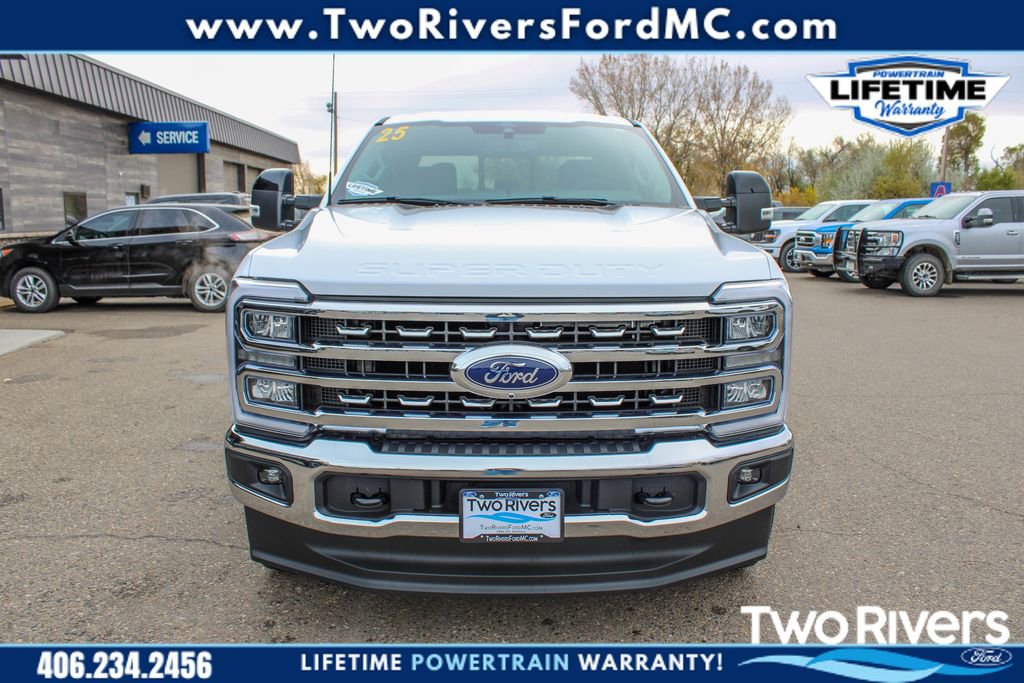 Used 2025 Ford F350 Lariat w/ FX4 Off-Road Package image 5
